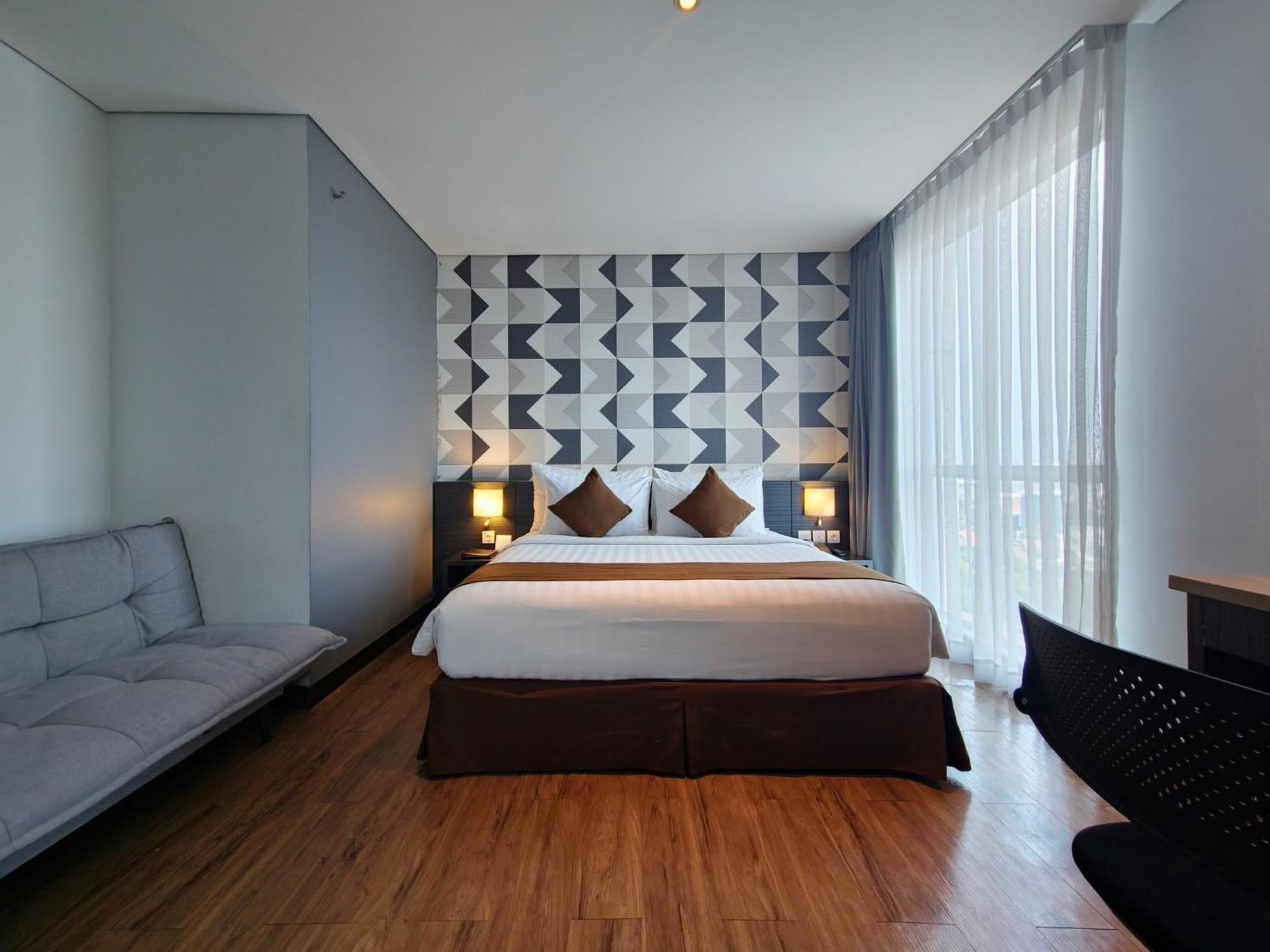 Luminor Hotel Jemursari By Wh With The Best Breakfast In Town And Located Near Surabaya Industrial Estate Rungkut Sier Экстерьер фото