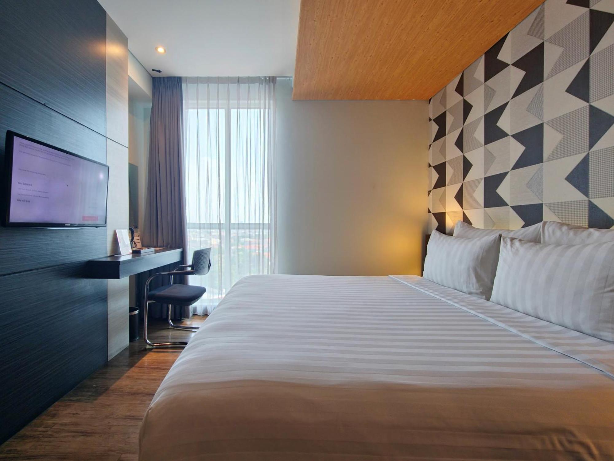 Luminor Hotel Jemursari By Wh With The Best Breakfast In Town And Located Near Surabaya Industrial Estate Rungkut Sier Экстерьер фото