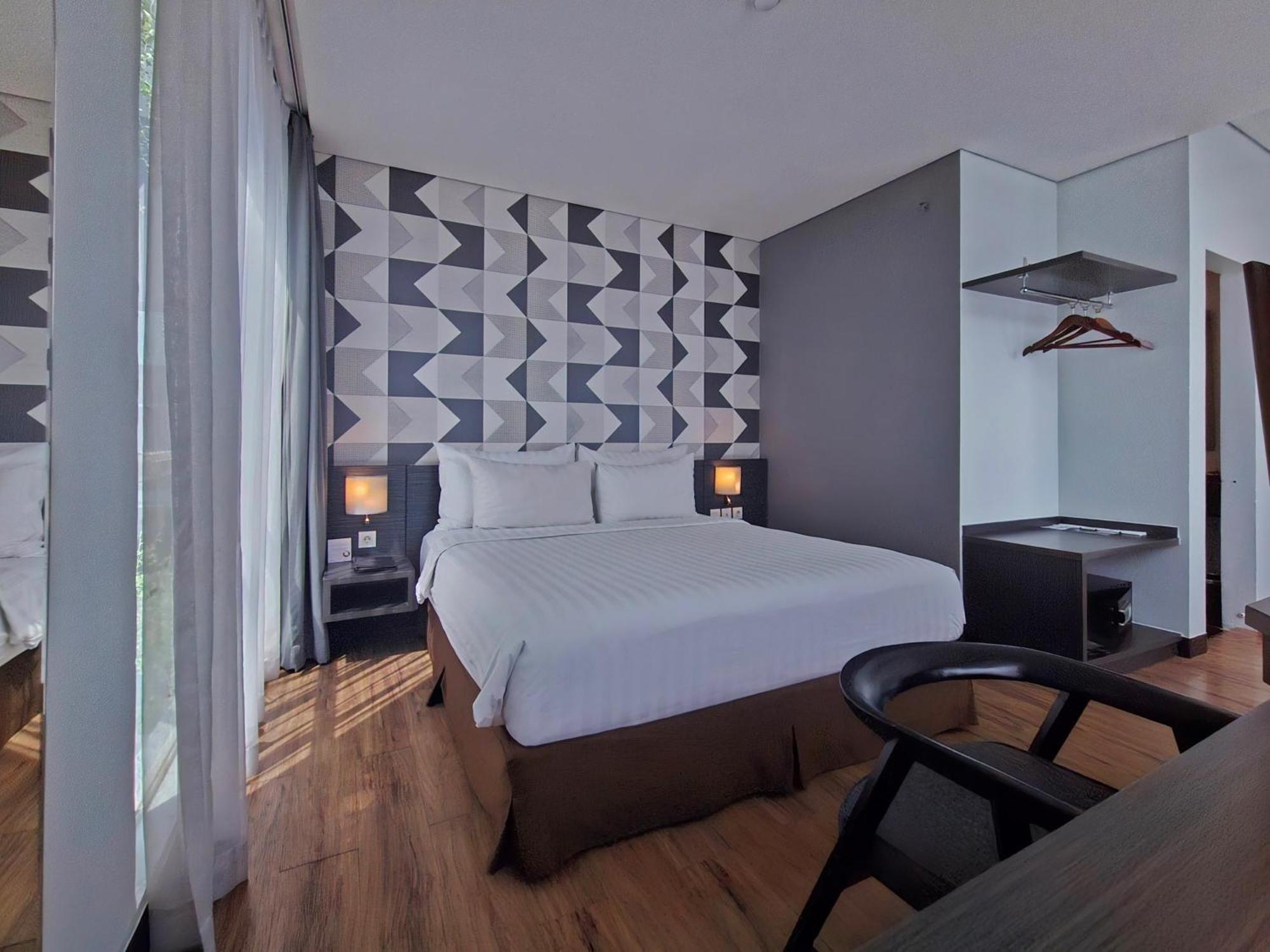 Luminor Hotel Jemursari By Wh With The Best Breakfast In Town And Located Near Surabaya Industrial Estate Rungkut Sier Экстерьер фото