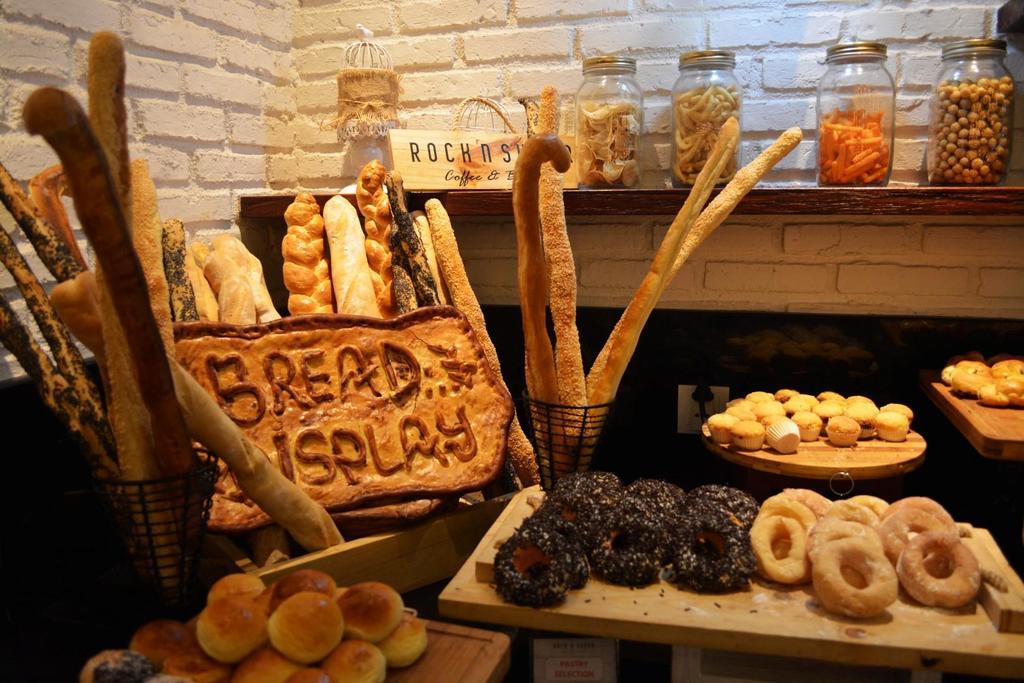 Luminor Hotel Jemursari By Wh With The Best Breakfast In Town And Located Near Surabaya Industrial Estate Rungkut Sier Экстерьер фото