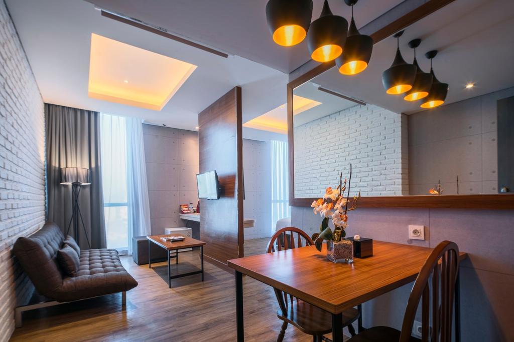 Luminor Hotel Jemursari By Wh With The Best Breakfast In Town And Located Near Surabaya Industrial Estate Rungkut Sier Экстерьер фото